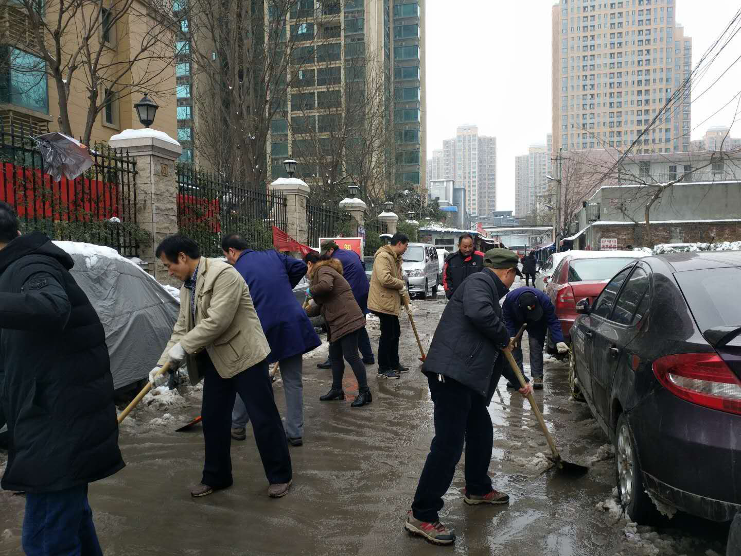 “以雪為令，御雪奮戰(zhàn)” 西安工業(yè)投資集團(tuán)再行動